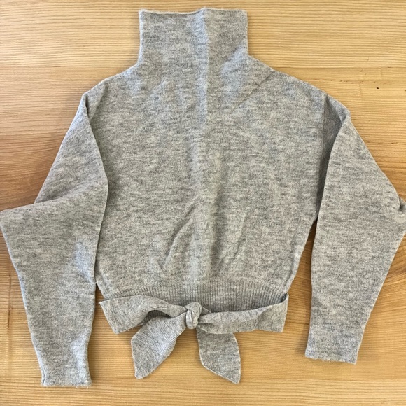 Wilfred Sweaters - Wilfred Lorin Sweater